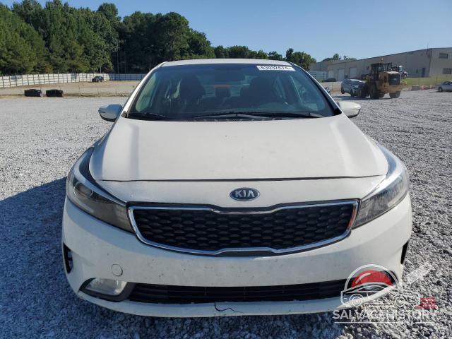 3KPFK4A76JE185302 2018 KIA FORTE photo no. 5