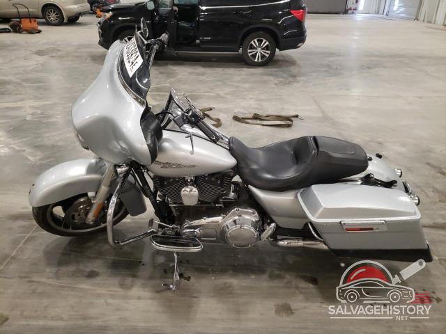 1HD1KB410AB657401 2010 HARLEY-DAVIDSON FL photo no. 3