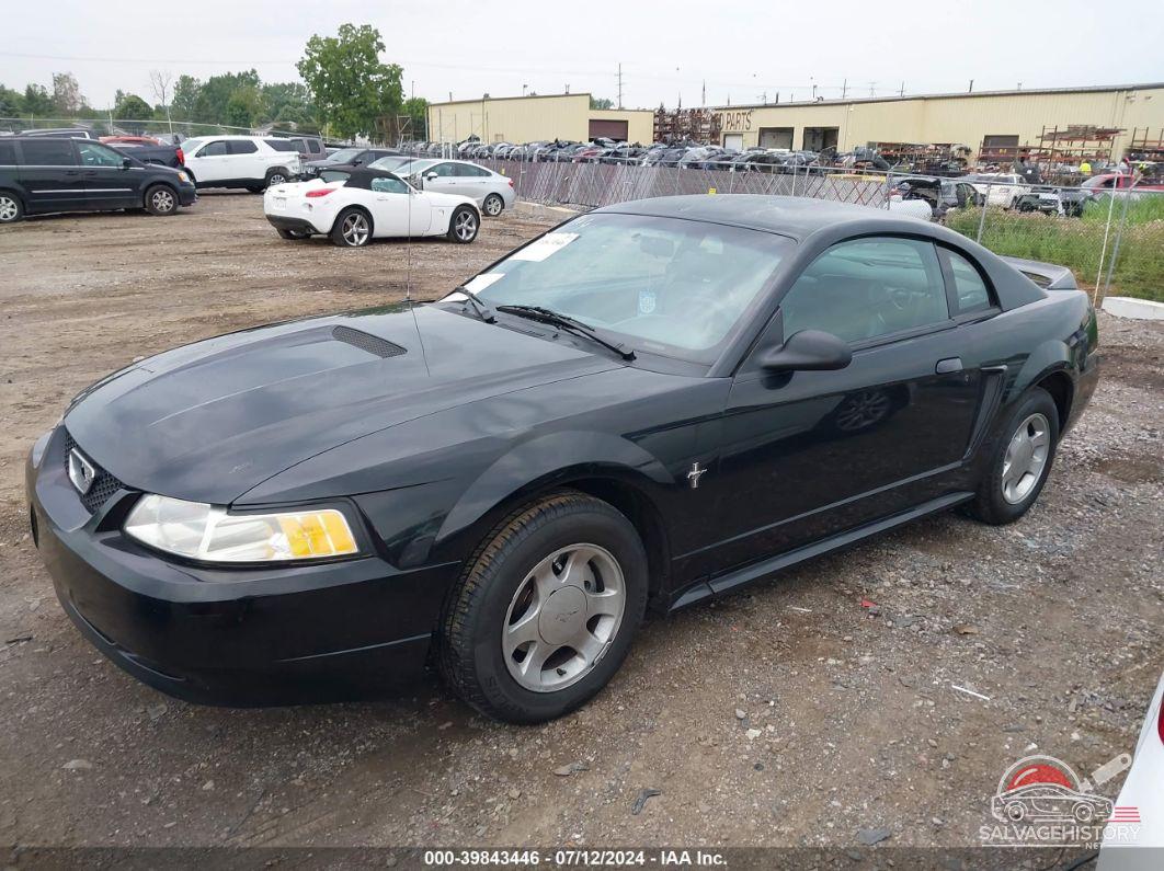 1FAFP4043YF138517 2000 FORD MUSTANG photo no. 2