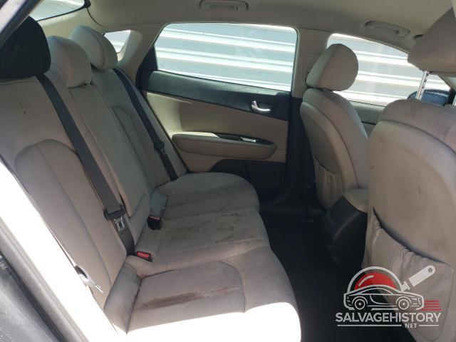 5XXGT4L11GG030540 2016 KIA OPTIMA photo no. 10