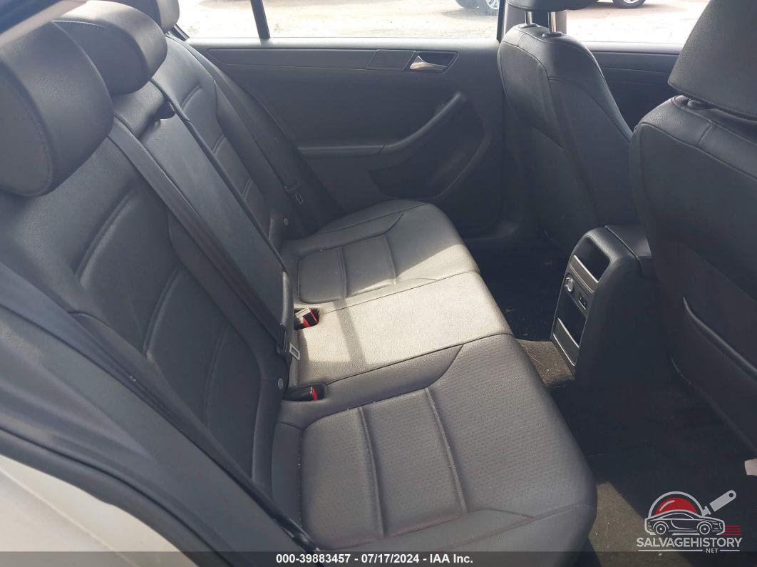 3VWDZ7AJ8BM370407 2011 VOLKSWAGEN JETTA photo no. 8