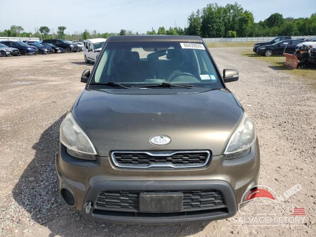 KNDJT2A65C7378952 2012 KIA SOUL photo no. 5