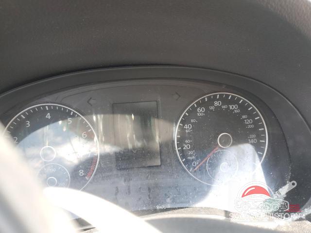1VWAT7A37FC071052 2015 VOLKSWAGEN PASSAT photo no. 9