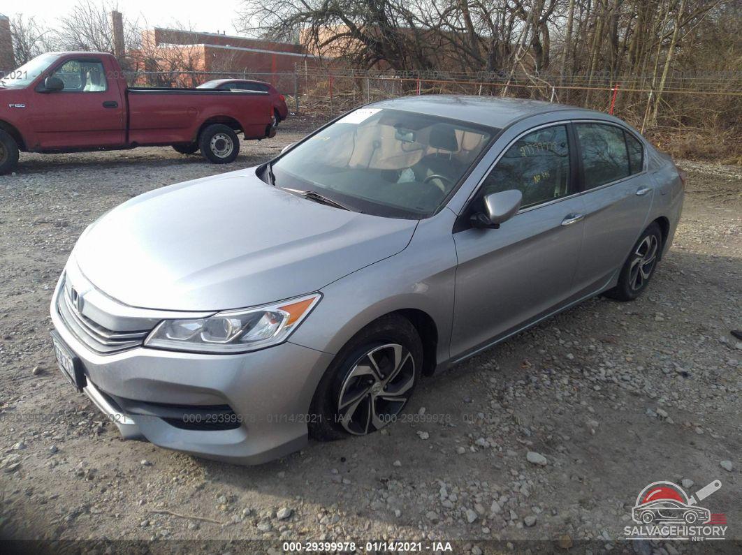 1HGCR2F38HA240923 2017 HONDA ACCORD SEDAN photo no. 2