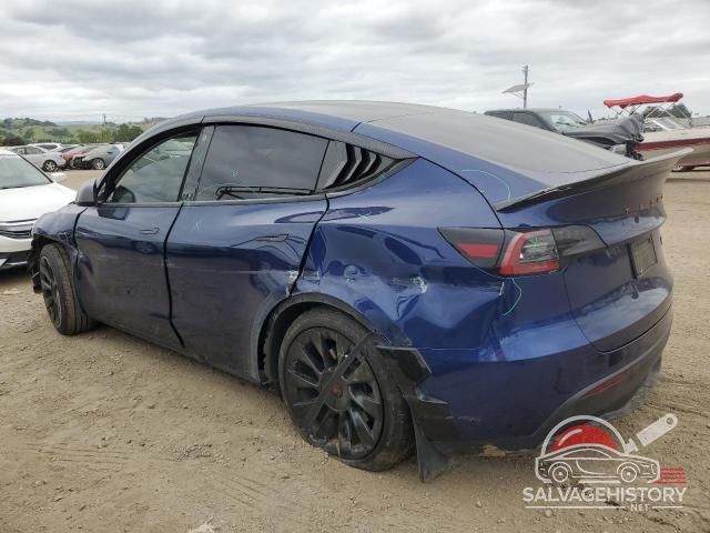 5YJYGAEE8MF159218 2021 TESLA MODEL Y photo no. 2