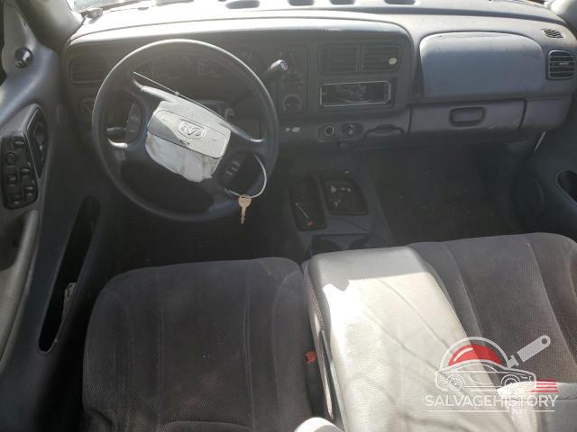 1B7GL2AN8YS678930 2000 DODGE DAKOTA photo no. 8