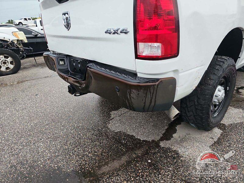 3C6UR5CJ4JG378206 2018 RAM 2500 photo no. 4