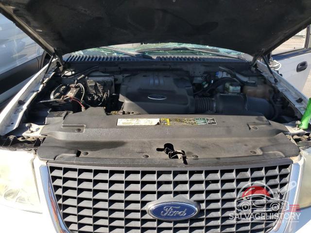 1FMRU13WX4LA67884 2004 FORD EXPEDITION photo no. 12