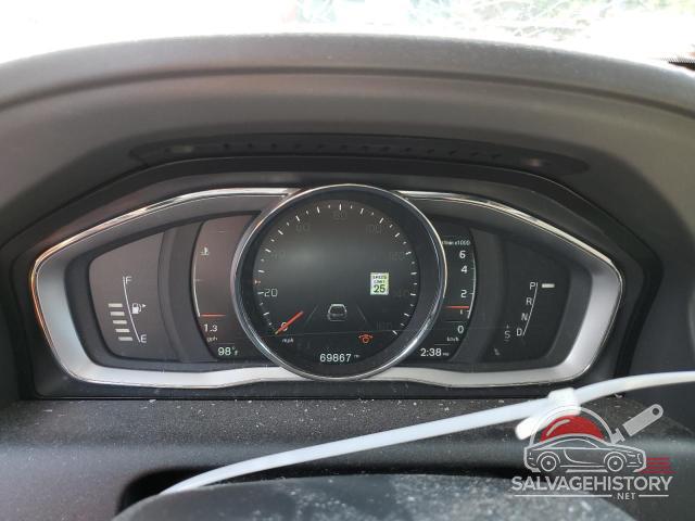 YV440MRUXH2091080 2017 VOLVO XC60 photo no. 9