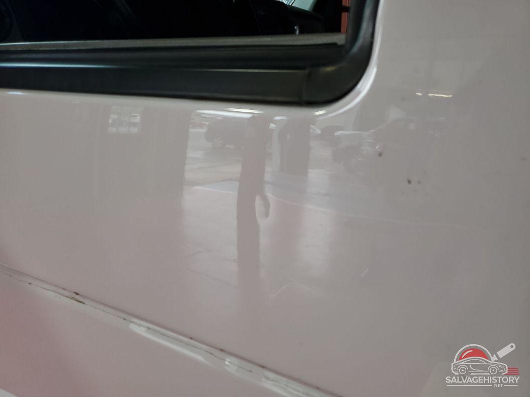 1FDXE4FS5HDC68607 2017 FORD ECONOLINE photo no. 4