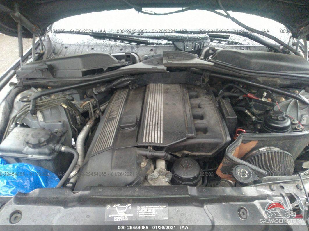 WBANA73574B800563 2004 BMW 5 SERIES/5-SERIES photo no. 10