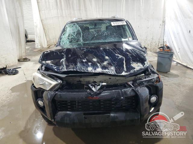 JTEBU5JR3J5575166 2018 TOYOTA 4RUNNER photo no. 5