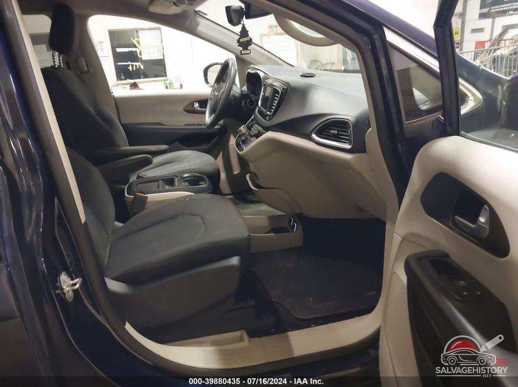 2C4RC1FG9JR126065 2018 CHRYSLER PACIFICA photo no. 5