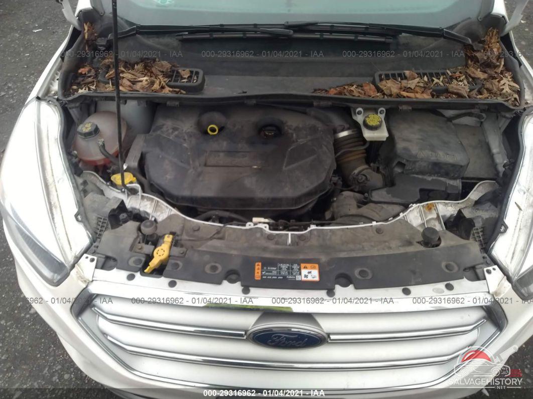 1FMCU0G91HUD35659 2017 FORD ESCAPE photo no. 10
