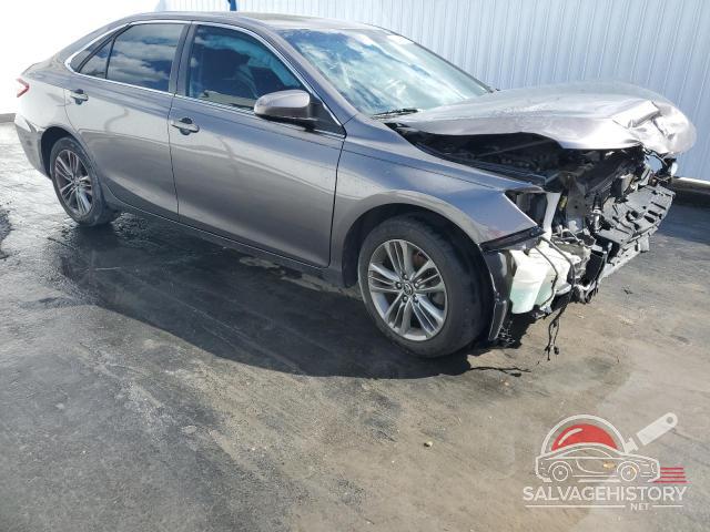 4T1BF1FK9FU029189 2015 TOYOTA CAMRY photo no. 4