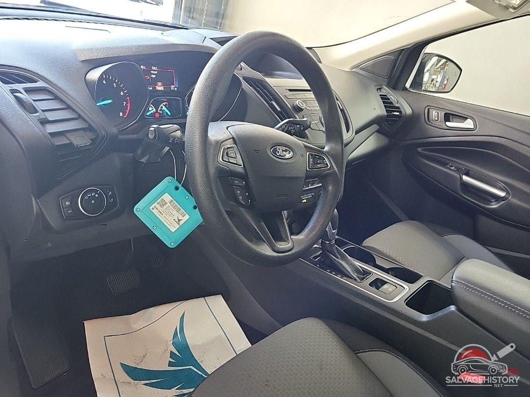 1FMCU0GD0JUC91387 2018 FORD ESCAPE photo no. 6