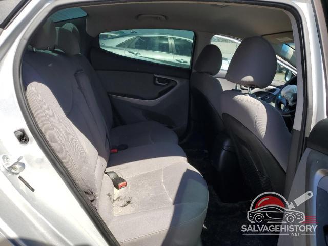 5NPDH4AE6FH621864 2015 HYUNDAI ELANTRA photo no. 10