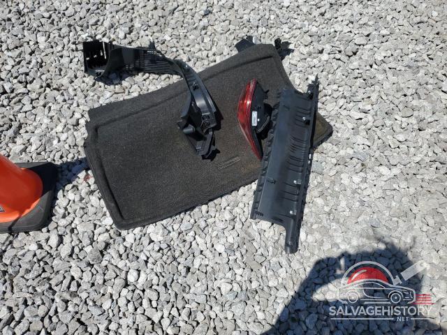 3VW5T7AU5FM028628 2015 VOLKSWAGEN GTI photo no. 12