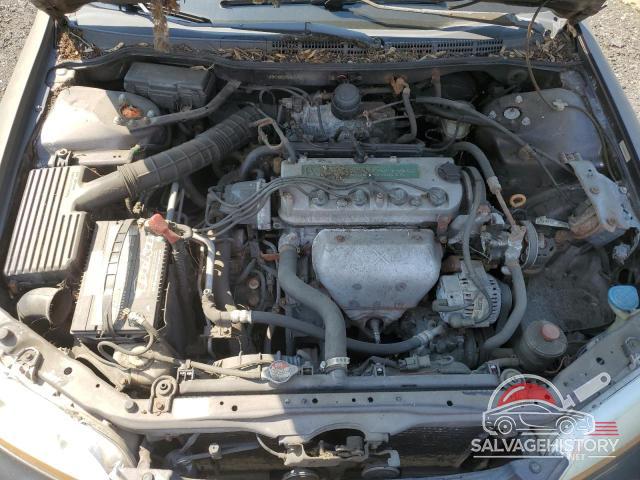 1HGCG6658XA016516 1999 HONDA ACCORD photo no. 11