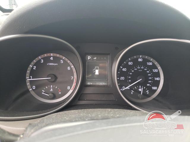 5NMZU3LB4JH078356 2018 HYUNDAI SANTA FE photo no. 9