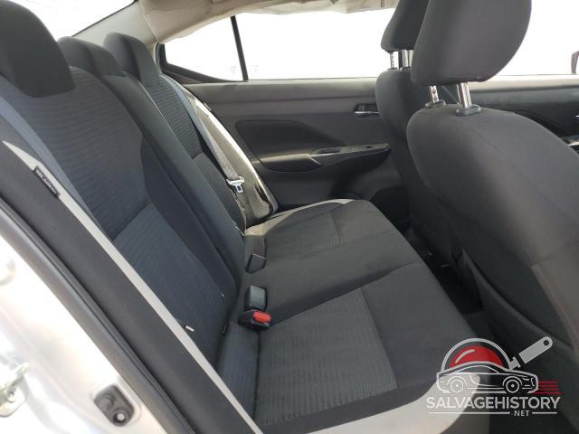 3N1CN8EVXML889144 2021 NISSAN VERSA photo no. 10