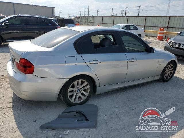WBAVA37538NL53902 2008 BMW 3 SERIES photo no. 3