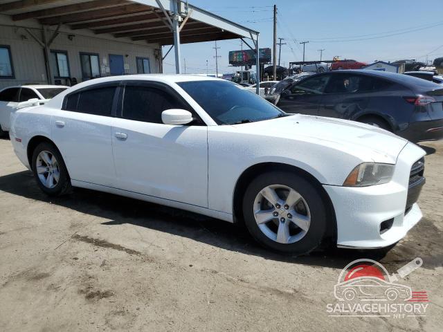 2C3CDXBG4DH509888 2013 DODGE CHARGER photo no. 4