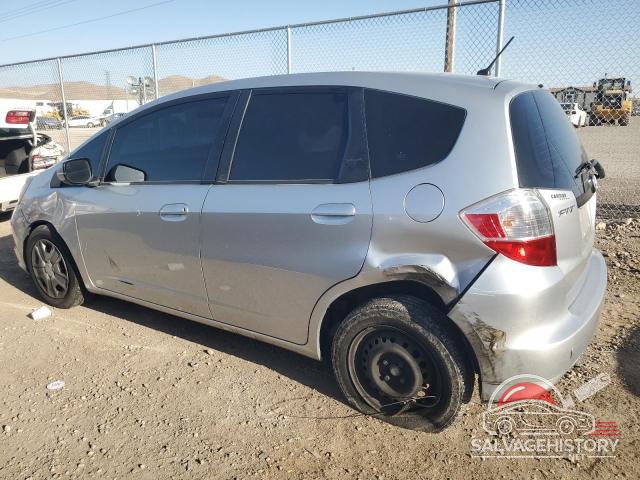 JHMGE8H39DC000515 2013 HONDA FIT photo no. 2