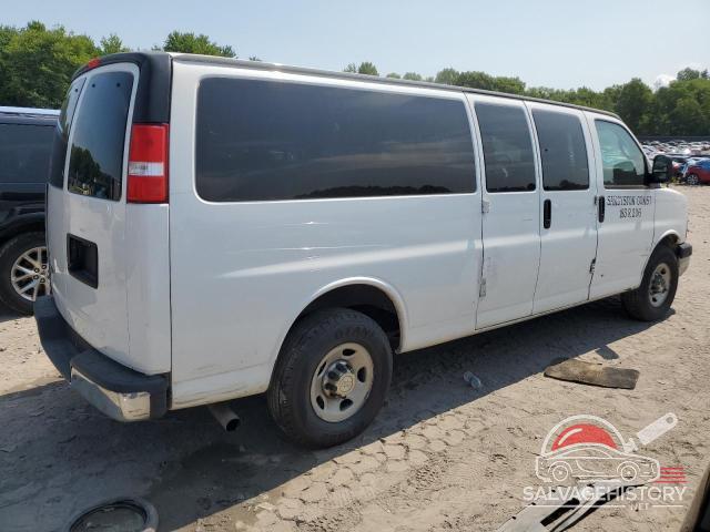 1GAZGPFG2J1320523 2018 CHEVROLET EXPRESS photo no. 3