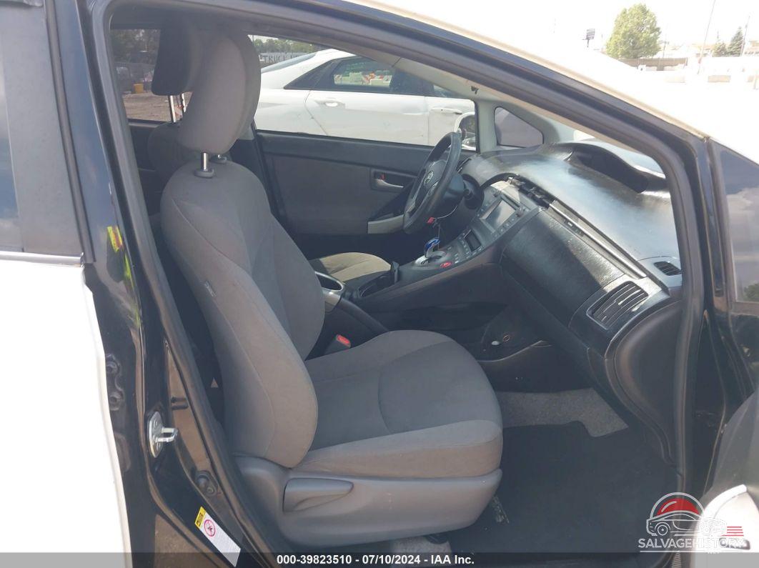 JTDKN3DU3E1745223 2014 TOYOTA PRIUS photo no. 5