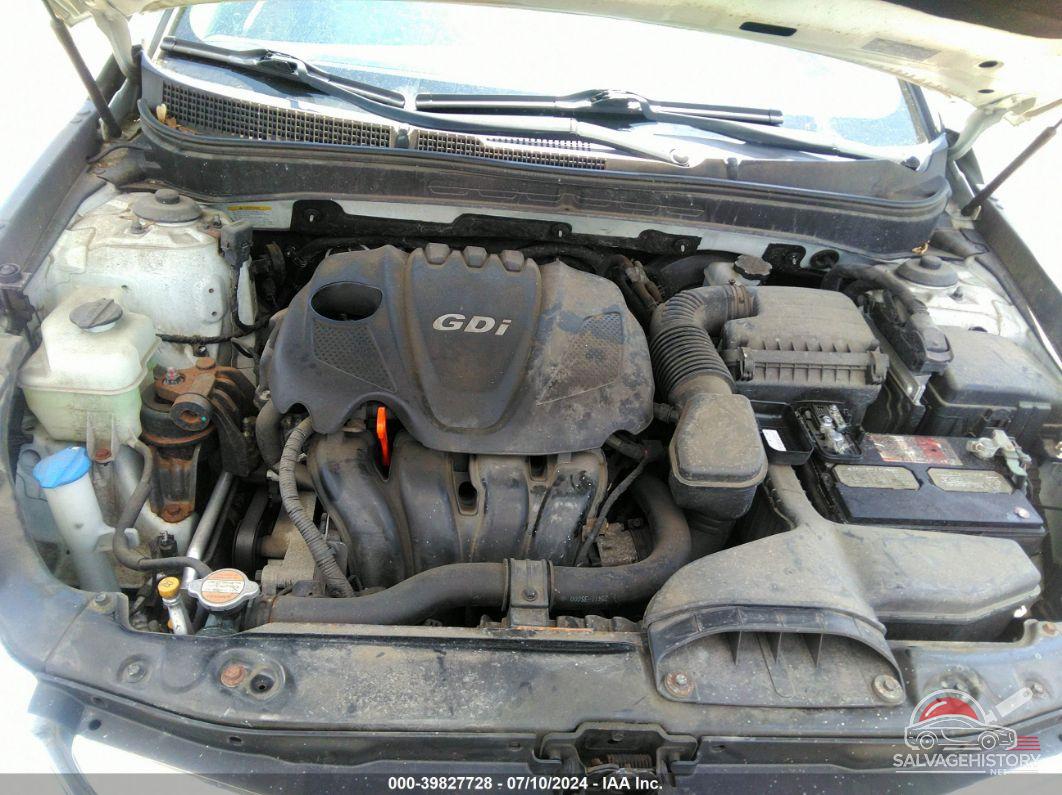 5NPEC4AC3BH153233 2011 HYUNDAI SONATA photo no. 10
