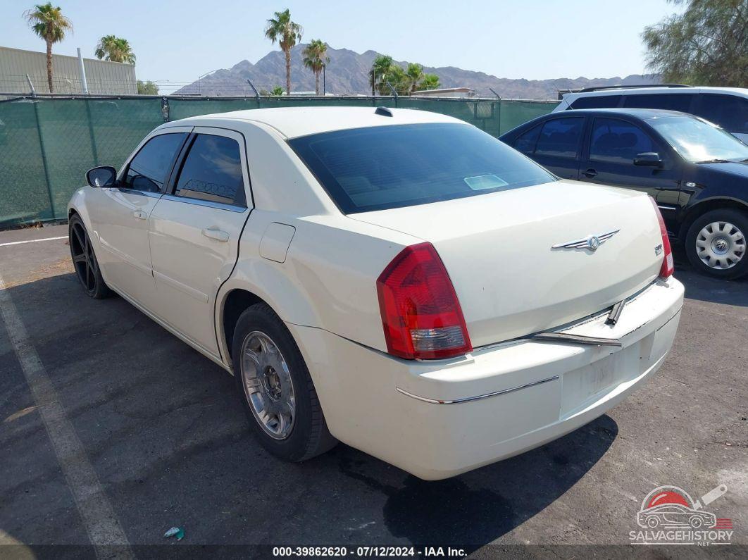2C3AA53G55H522086 2005 CHRYSLER 300 photo no. 3