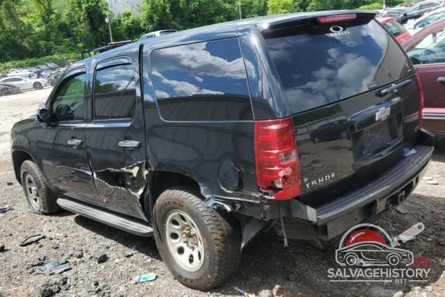 1GNSK4E04CR302787 2012 CHEVROLET TAHOE photo no. 2