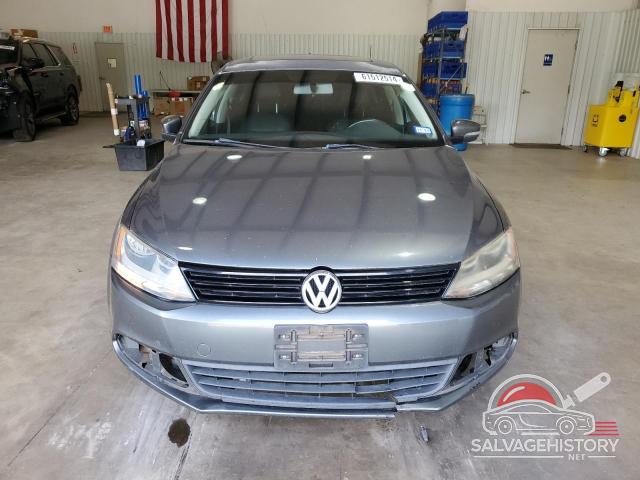 3VWDX7AJ3BM080677 2011 VOLKSWAGEN JETTA photo no. 5