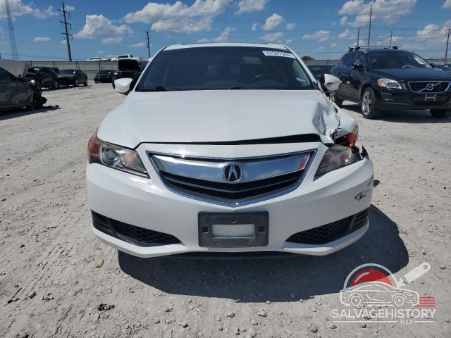 19VDE1F31FE002990 2015 ACURA ILX photo no. 5