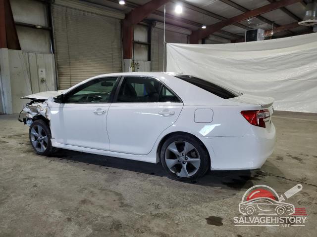 4T1BK1FK5EU025151 2014 TOYOTA CAMRY photo no. 2