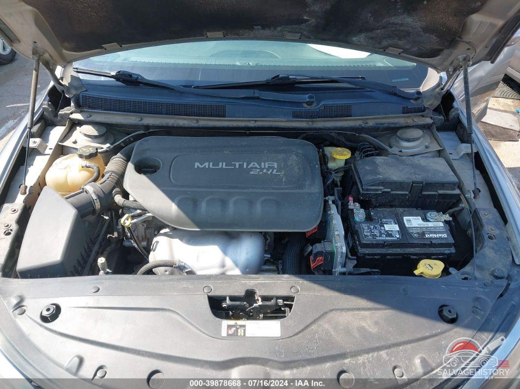 1C3CCCAB8GN111094 2016 CHRYSLER 200 photo no. 10