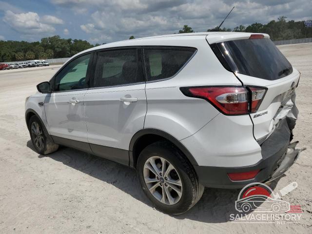 1FMCU9GD6HUB95763 2017 FORD ESCAPE photo no. 2