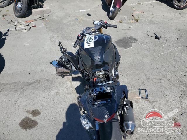 JS1GR7MA2G2101372 2016 SUZUKI GSXR750 photo no. 6