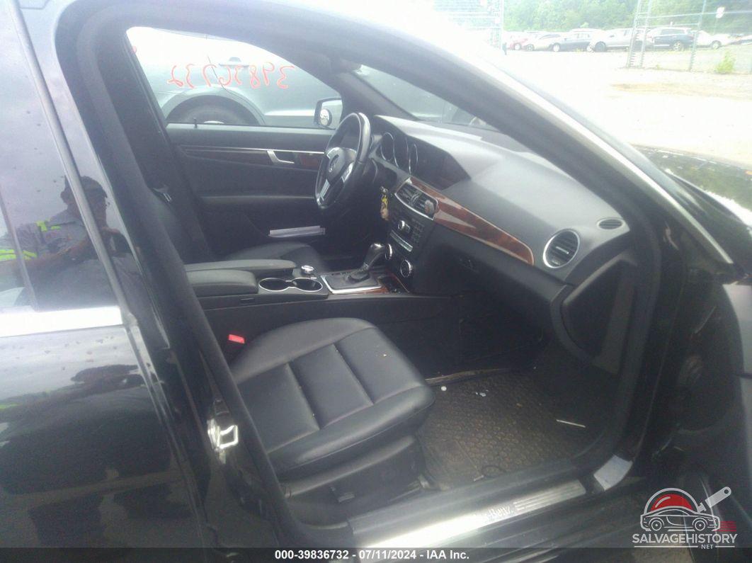 WDDGF8AB5DR276032 2013 MERCEDES-BENZ C 300 photo no. 5