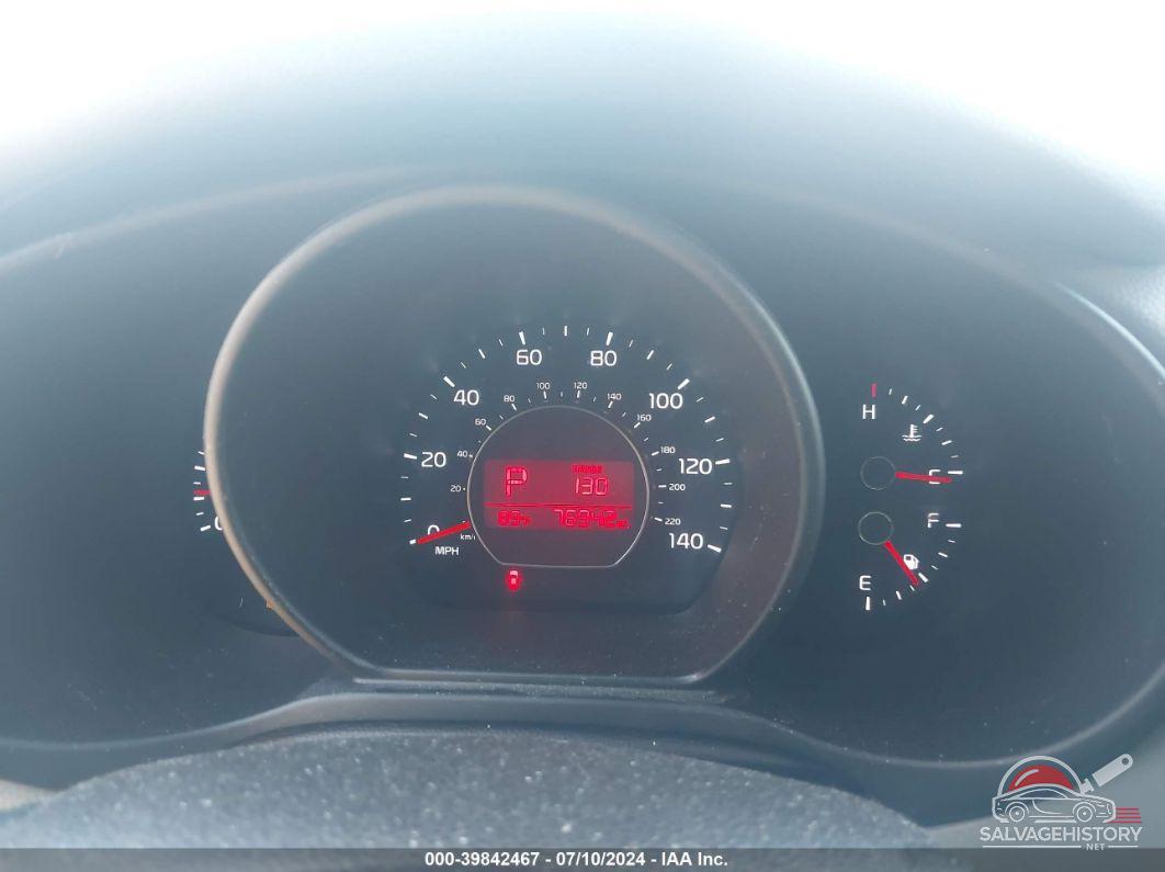KNDJN2A2XH7421602 2017 KIA SOUL photo no. 7