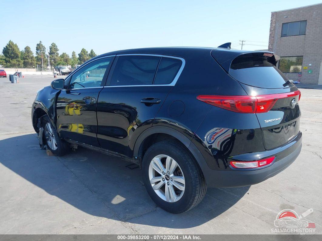 KNDPMCAC8J7331379 2018 KIA SPORTAGE photo no. 3