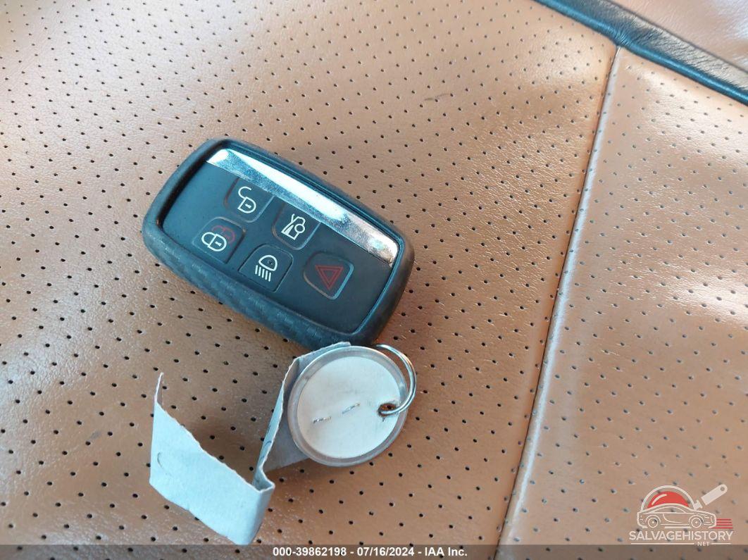 SAJWJ0EF7D8S83753 2013 JAGUAR XF photo no. 11