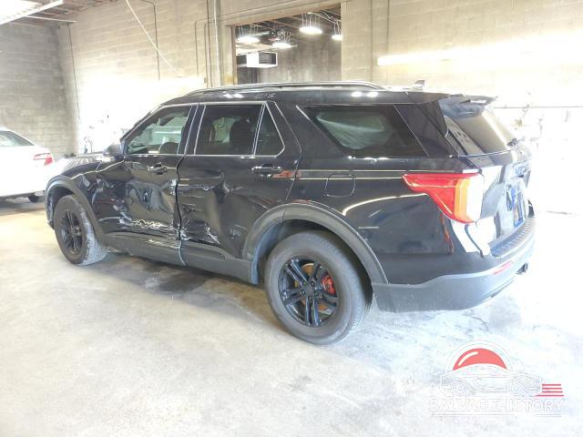 1FMSK8DH1NGB67592 2022 FORD EXPLORER photo no. 2