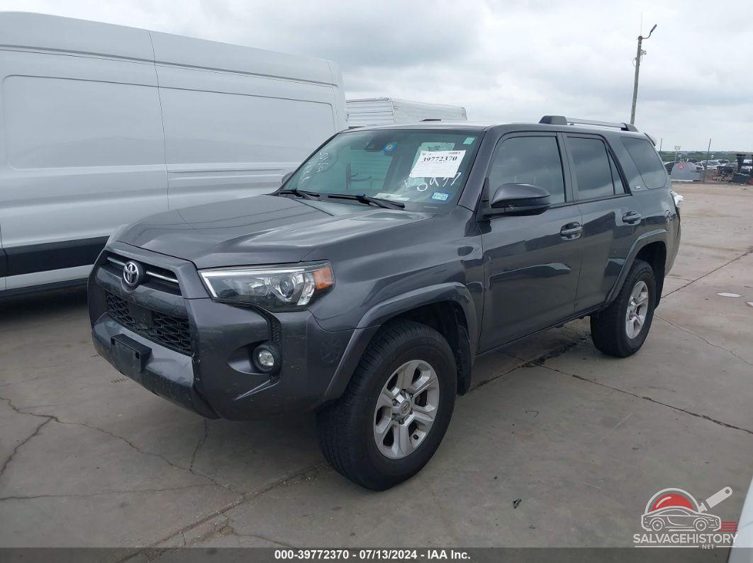 JTEMU5JR4M5880933 2021 TOYOTA 4RUNNER photo no. 2