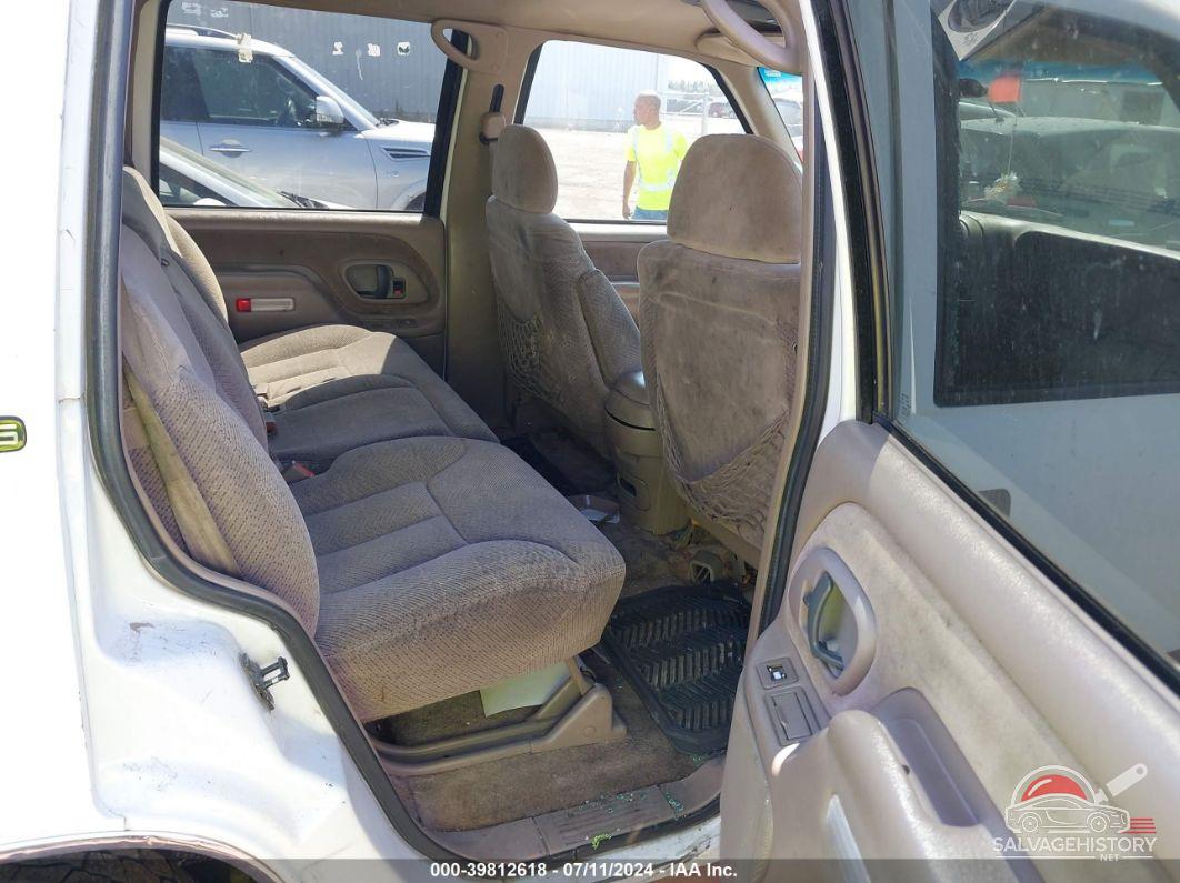 1GNEK13R3VJ392772 1997 CHEVROLET TAHOE photo no. 8