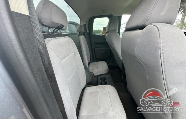 1GCHSBEA7J1172063 2018 CHEVROLET COLORADO photo no. 6
