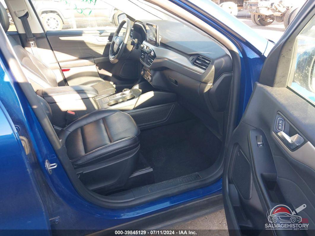 1FMCU9H65NUA82642 2022 FORD ESCAPE photo no. 5