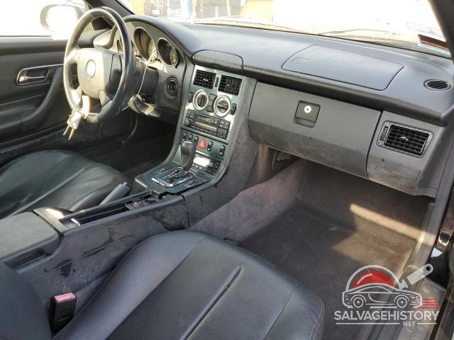 WDBKK47F2WF016080 1998 MERCEDES-BENZ SLK-CLASS photo no. 8