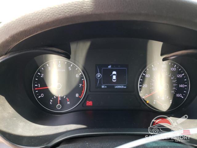5XXGT4L38GG004275 2016 KIA OPTIMA photo no. 9